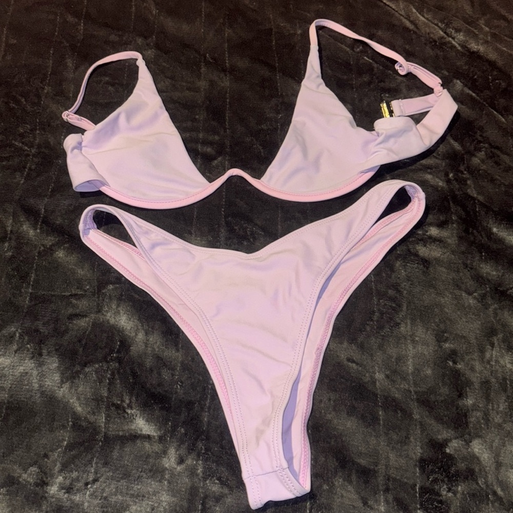 BRAZILIAN V-SHAPE UNDERWIRE BIKINI